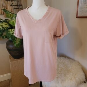 🩷Pretty Little Bipsy Tee🩷